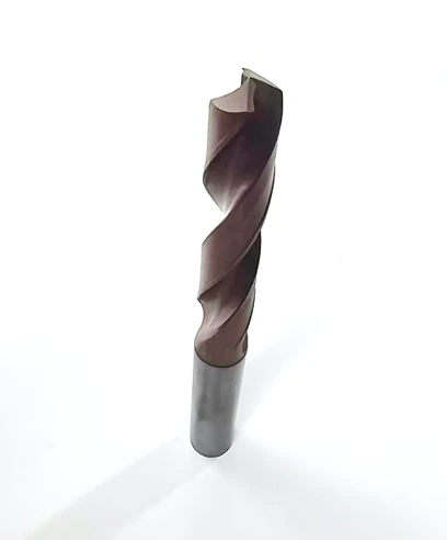 Hartmetallwerkzeug zum Bearbeiten eines Raketenträgers